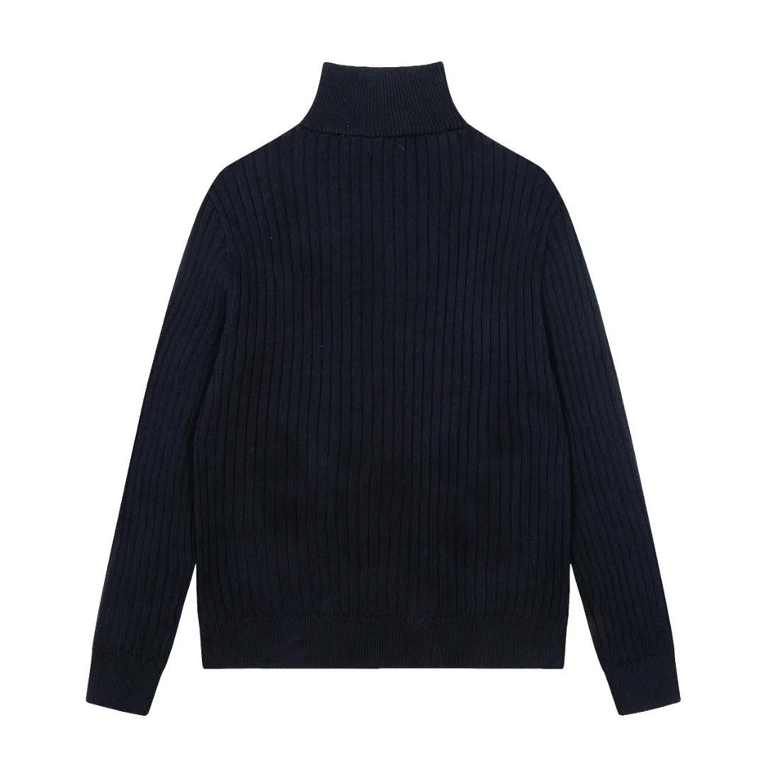 P250 Top quality" Style number: DS114# (not off the shelves all year round) [Ralph Lauren half-zip solid color pony embroidered logo striped knitted sweater] ✅Ralph Lauren half-zip classic basic versatile unisex couple pullover sweater ✅Main supplier platform live broadcast Wholesale entity Replenish when out of stock Not off the shelf ✅ZP quality 1:1 version Scan the code to enter the GF website Counter quality ✅Detailed quality The only one in Guangzhou Imported quality cotton yarn, focusing on high-end, cost-effective, good quality needless to say. ✅Restore the original version. The maximum size can be worn up to 190 pounds. Loose, comfortable and stress-free. ✅The upper body is simple and easy to match. A must-have item for ootd. Good-looking clothes are never picky. Recommended must-have items in the wardrobe. Size: S-XL. Color: Black, white, gray, khaki, navy blue, white label, red gold label.
